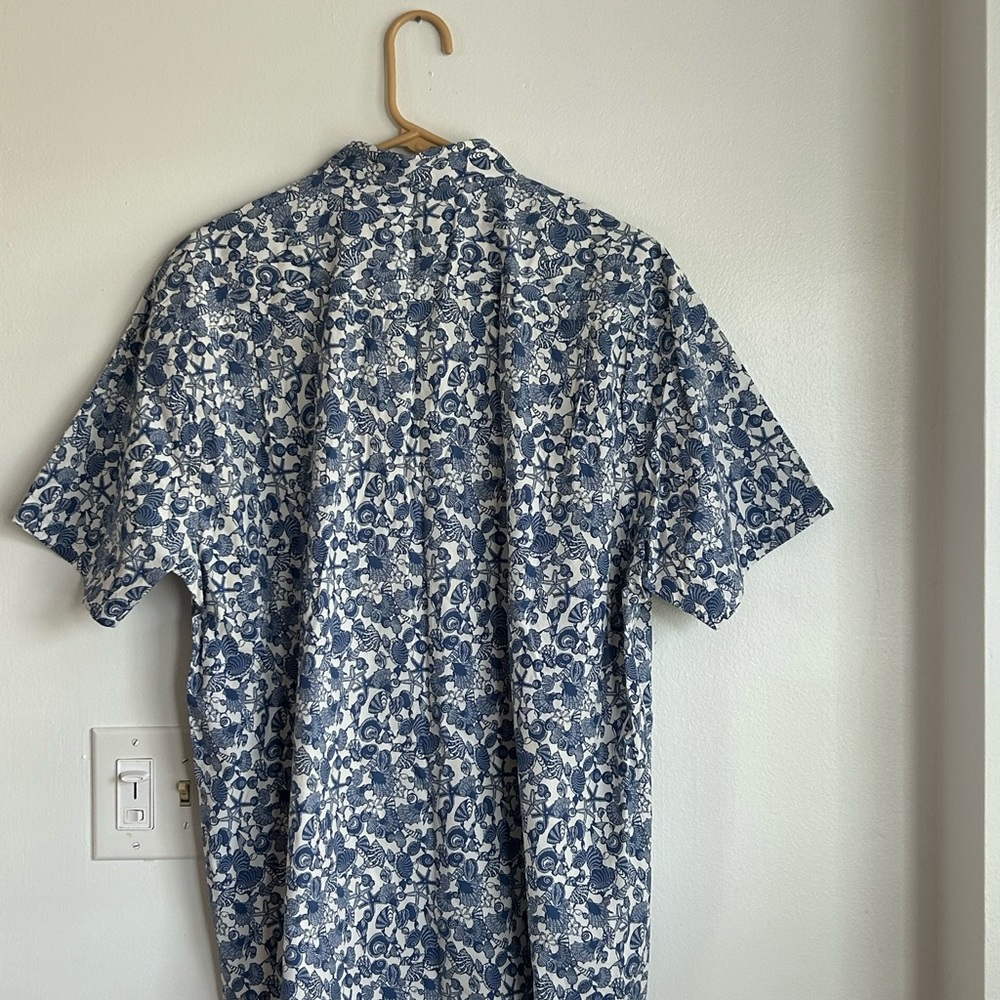 Tommy Bahama Seashell Print Button Down Shirt XL Coastal Beach Nautical - Picture 4 of 7